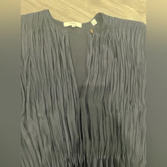Vince Pleated Satin Blouse size xs colour blue new - Picture 5 of 7